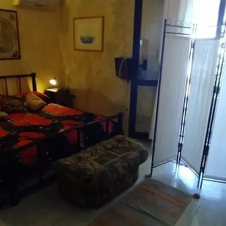 Sa Domo Ruja. Apartamento Olmedo